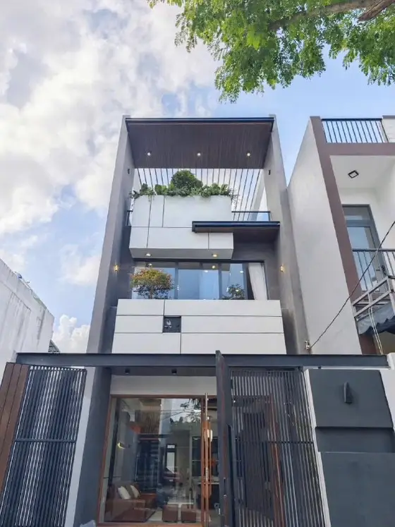 Дом 3 этажа 3 спальни 90 м², фото 1