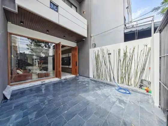 Дом 3 этажа 3 спальни 90 м², фото 2