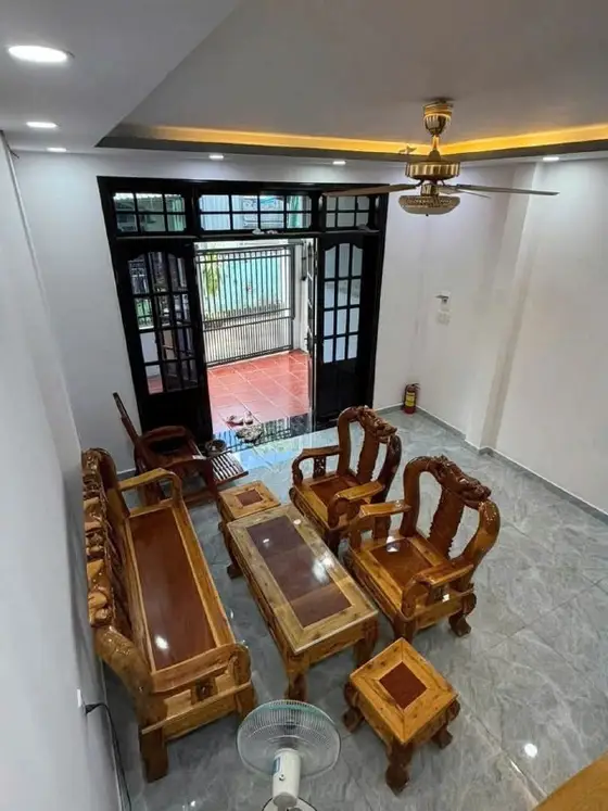 Дом 3 спальни 200 м², фото 2