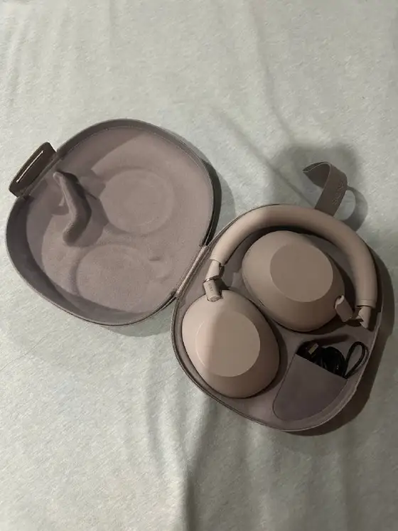 Наушники Sony WH-1000XM6, фото 1