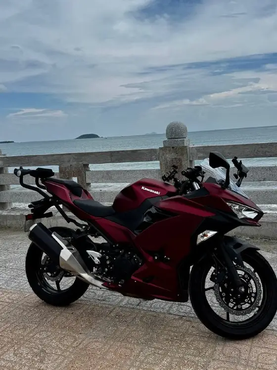 Kawasaki Ninja 400 2024 год, фото 1