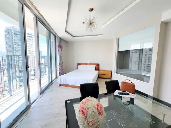 Студия 41 м² в центре у моря, фото 1