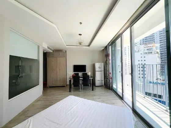 Студия 41 м² в центре у моря, фото 3