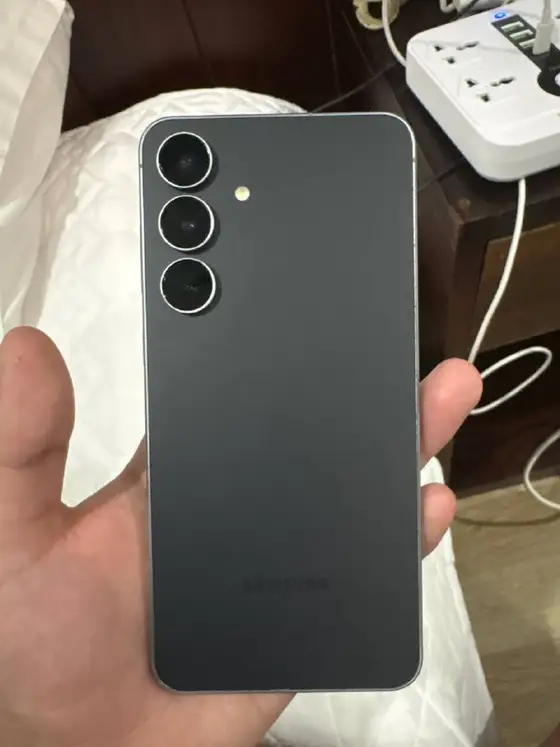 Samsung S25 FE 128 ГБ, фото 3