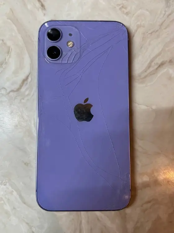 iPhone 12 128 ГБ с разбитым задним стеклом, фото 3