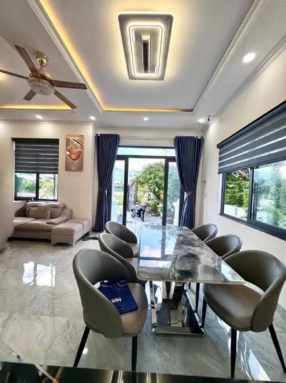 House with garden, фото 1