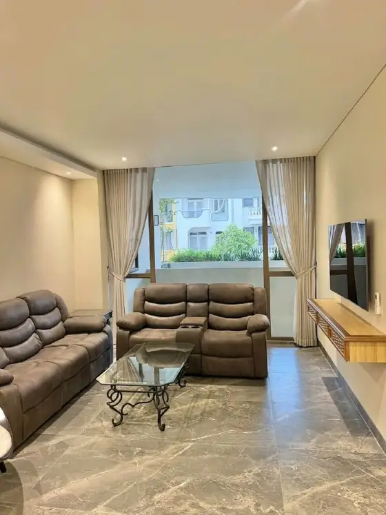 Квартира 2 спальни 110 м² Юг, фото 1
