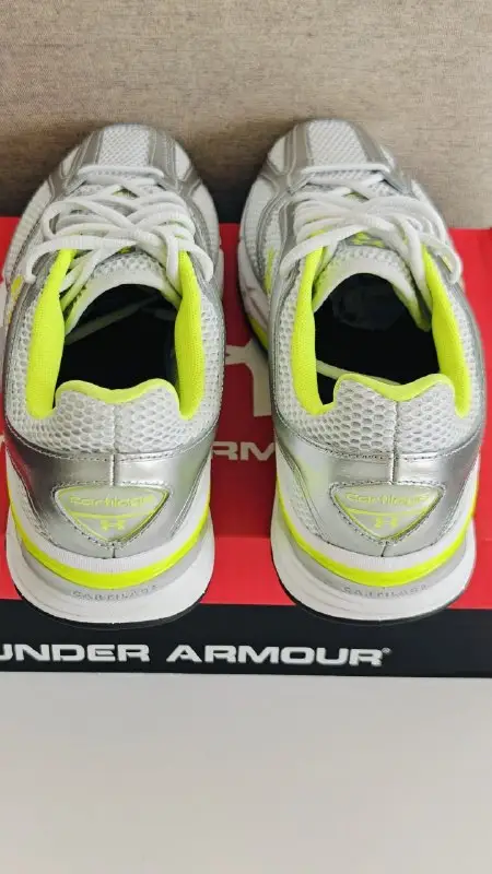 Беговые кроссовки Under Armour HOVR 45 размер, фото 3