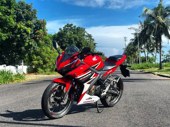 Honda CBR150R 2019 спортивный байк, фото 2