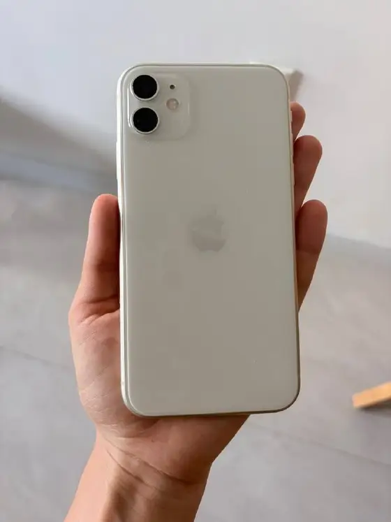 iPhone 11 64 ГБ, фото 2