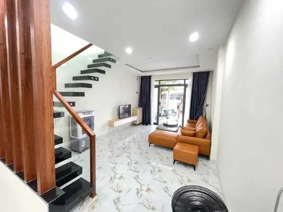 Дом 2 этажа 130 м², фото 1
