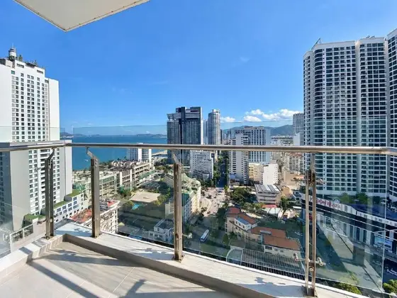 Апартаменты 2 спальни 120 м², фото 1