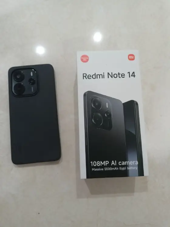 Redmi Note 14, этажерка, стол, стул, фото 1