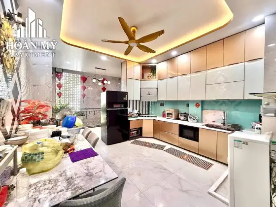 Пентхаус 120 м² с балконом, фото 1
