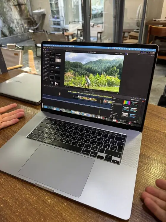 MacBook Pro 16 2019, фото 2