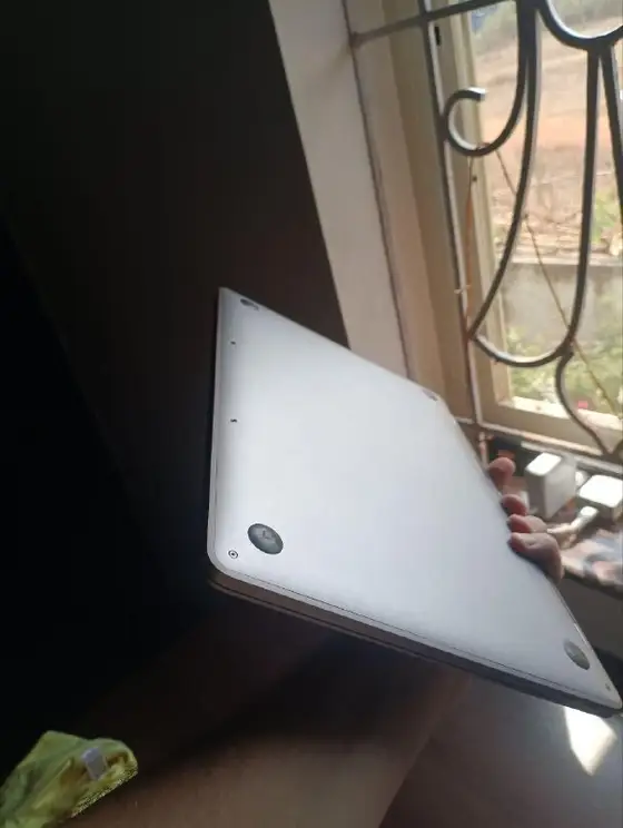 MacBook 13 Pro 2017 с битым экраном, фото 1