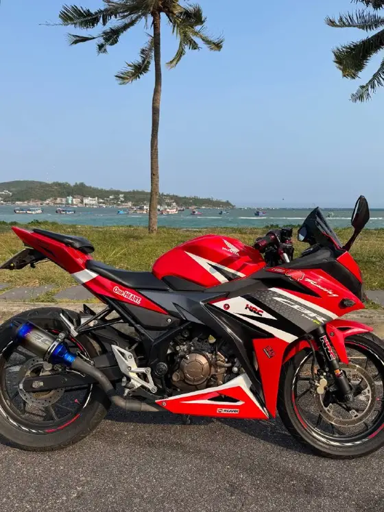 Honda CBR150R 2018 Blue Card в центре, фото 3