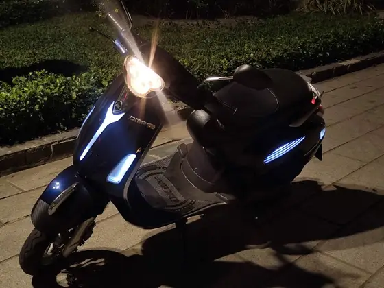 Скутер Roma SE 50cc тёмно-синий, фото 3