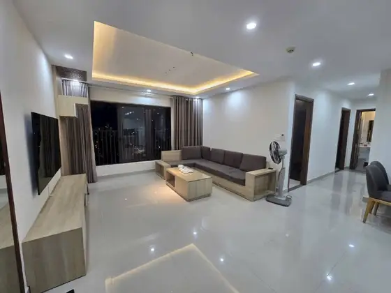 Квартира 3 спальни 93 м², фото 2