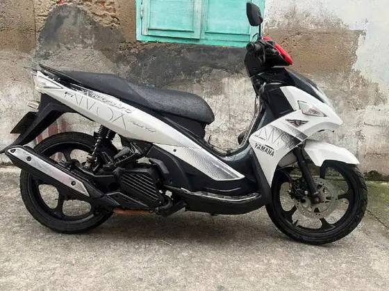 Yamaha Nuovo 2015 с шлемами, фото 1