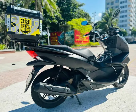 Аренда Honda PCX 125 с кофром, фото 3