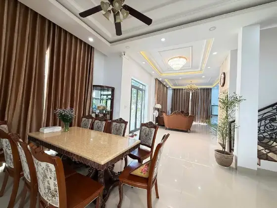 Вилла 5 спален 240 м² Юг Нячанга, фото 2