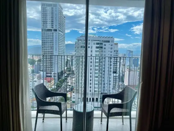 Студия 35 м² с мебелью в центре, фото 1