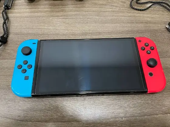 Nintendo Switch OLED взломанная, фото 2