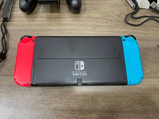 Nintendo Switch OLED взломанная, фото 3