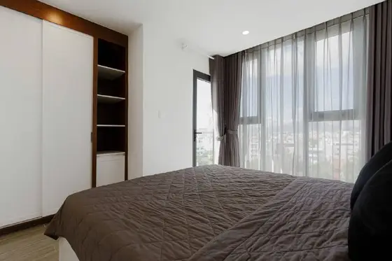 Студия 42 м² с балконом Фыок Лонг, фото 1