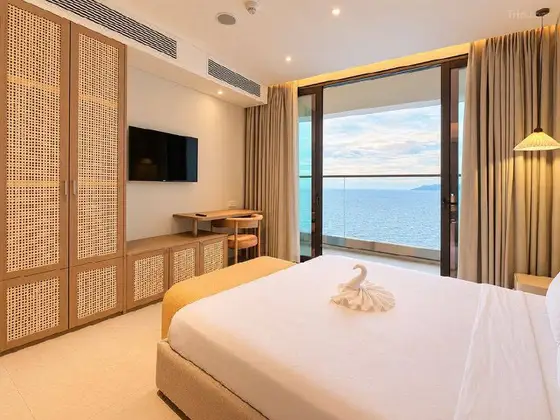 Апартаменты 50 м² с балконом у моря, фото 1