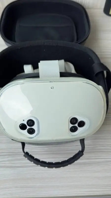 VR-шлем Meta Quest 3S 128 ГБ, фото 1
