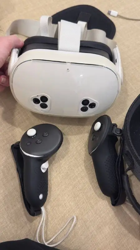 VR-шлем Meta Quest 3S 128 ГБ, фото 2