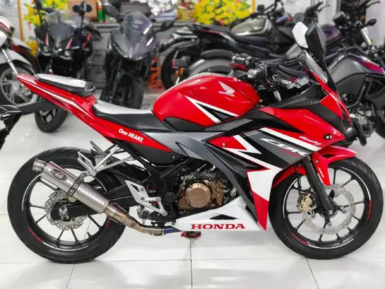 Honda CBR150R 2019, фото 2