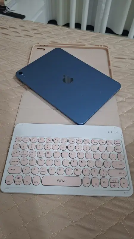 Apple iPad A16 128 ГБ 2025, фото 2