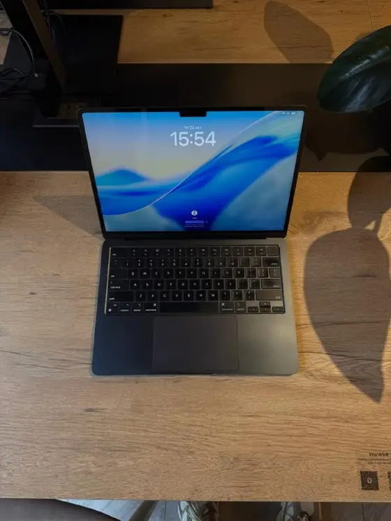 MacBook Air M2 13 2022 Space Gray, фото 2