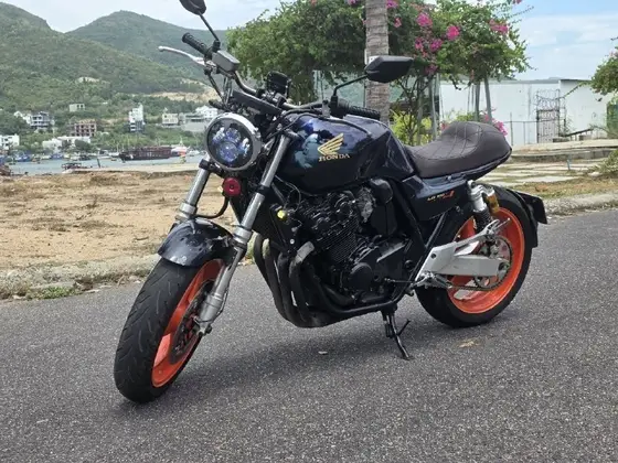 Honda CB400 Super Four VTEC 2002, фото 1