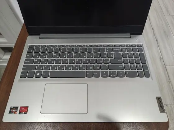 Ноутбук Lenovo Ryzen 3, фото 1