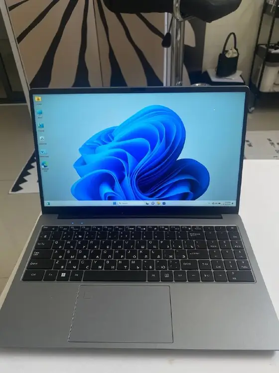 Ноутбук Intel Core i7, фото 1