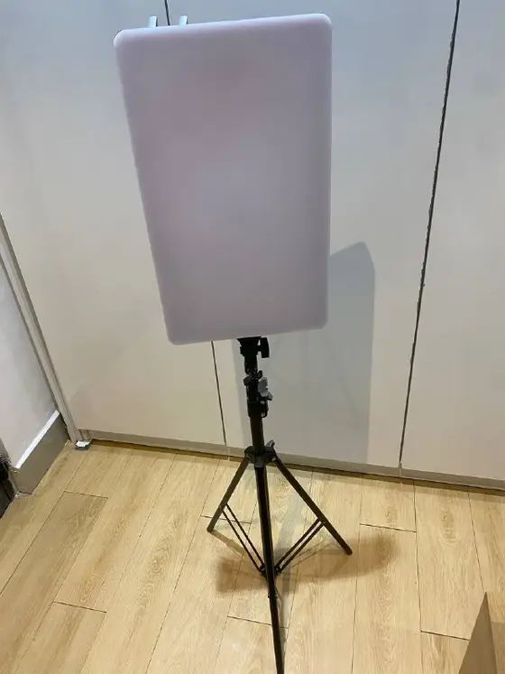 LED-лампа со штативом, фото 1