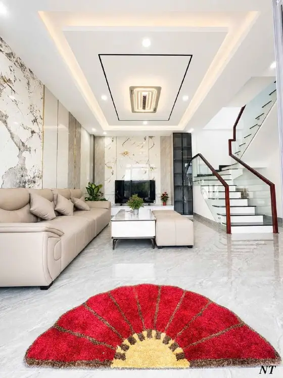 Дом 200 м² в пригороде, фото 1