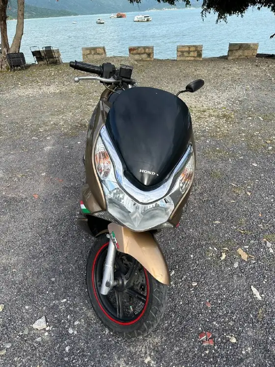 Honda PCX 2011, фото 3