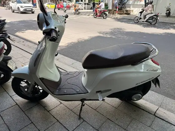 Vinfast evo 200 lite, фото 3