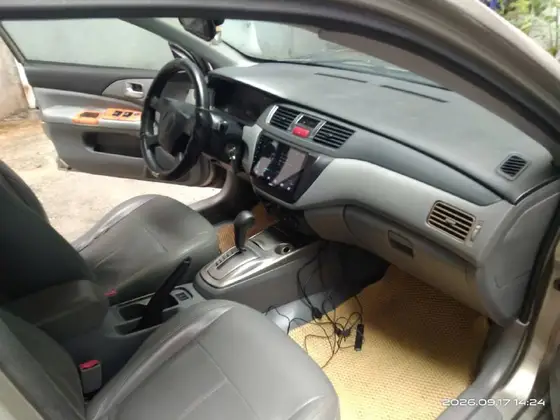 Mitsubishi Lancer 2005, фото 2